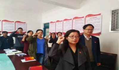 市实验高中行政党支部开展主题党日活动
