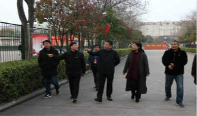 市教体局党组书记、局长邱红标到我校调研指导工作