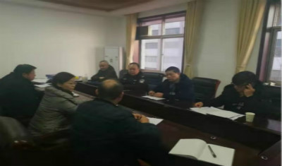 市安全检查组莅临实验高中检查
