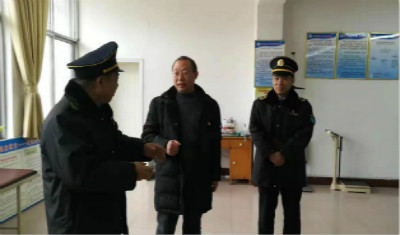 创建卫生安全校园，营造良好和谐环境——市卫生局莅临我校督导检查