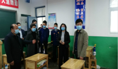 新华区区长陈晓调研指导市实验高中疫情防控及高三开学准备工作