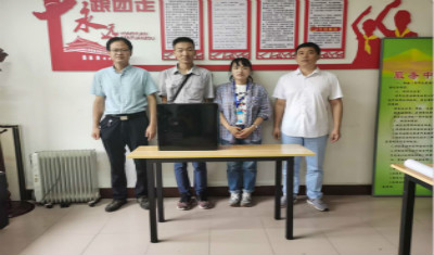 读书不忘报师恩！我校在读学生为母校捐赠电脑主机！