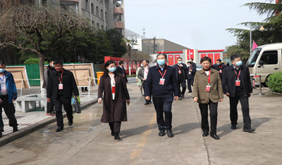 市委常委、组织部长张明新莅临市实验高中视察公务员考试情况