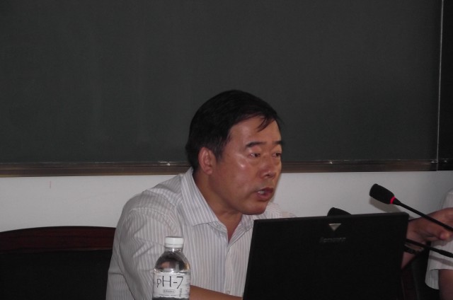 市实验高中进行2010届高三教师新课程培训
