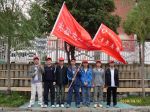 公民道德宣传日    我校“小红帽”走向街头