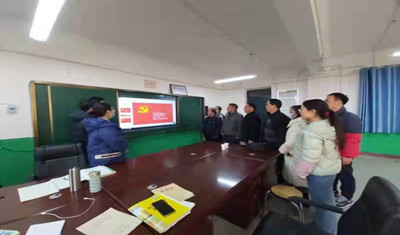 我校数学党支部举行主题党日活动