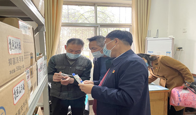 平顶山市实验高中 疫情防控专班督导小组开展督导检查工作