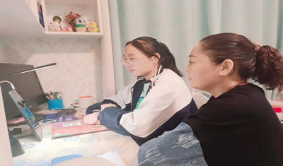 平顶山市实验高中心理开展健康教育